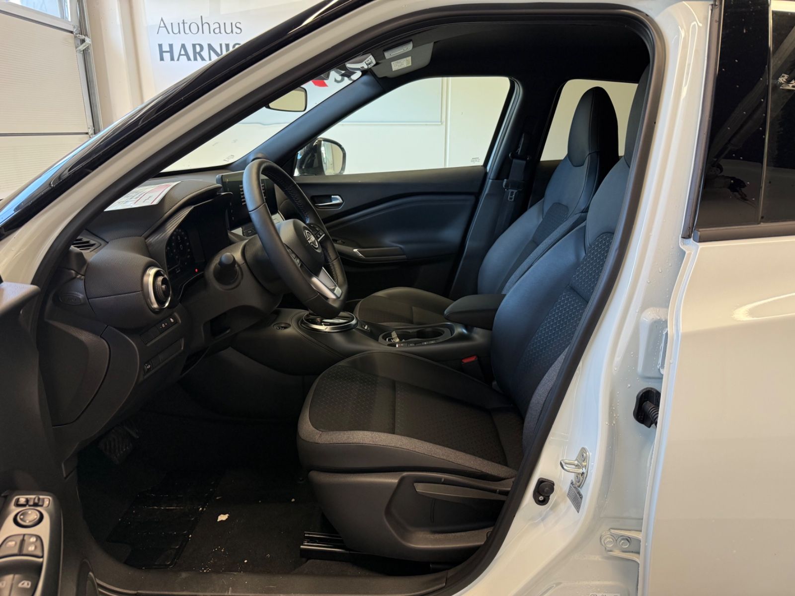 Fahrzeugabbildung Nissan Juke Hybrid N-Connecta Automatik, Winter-P.,Navi
