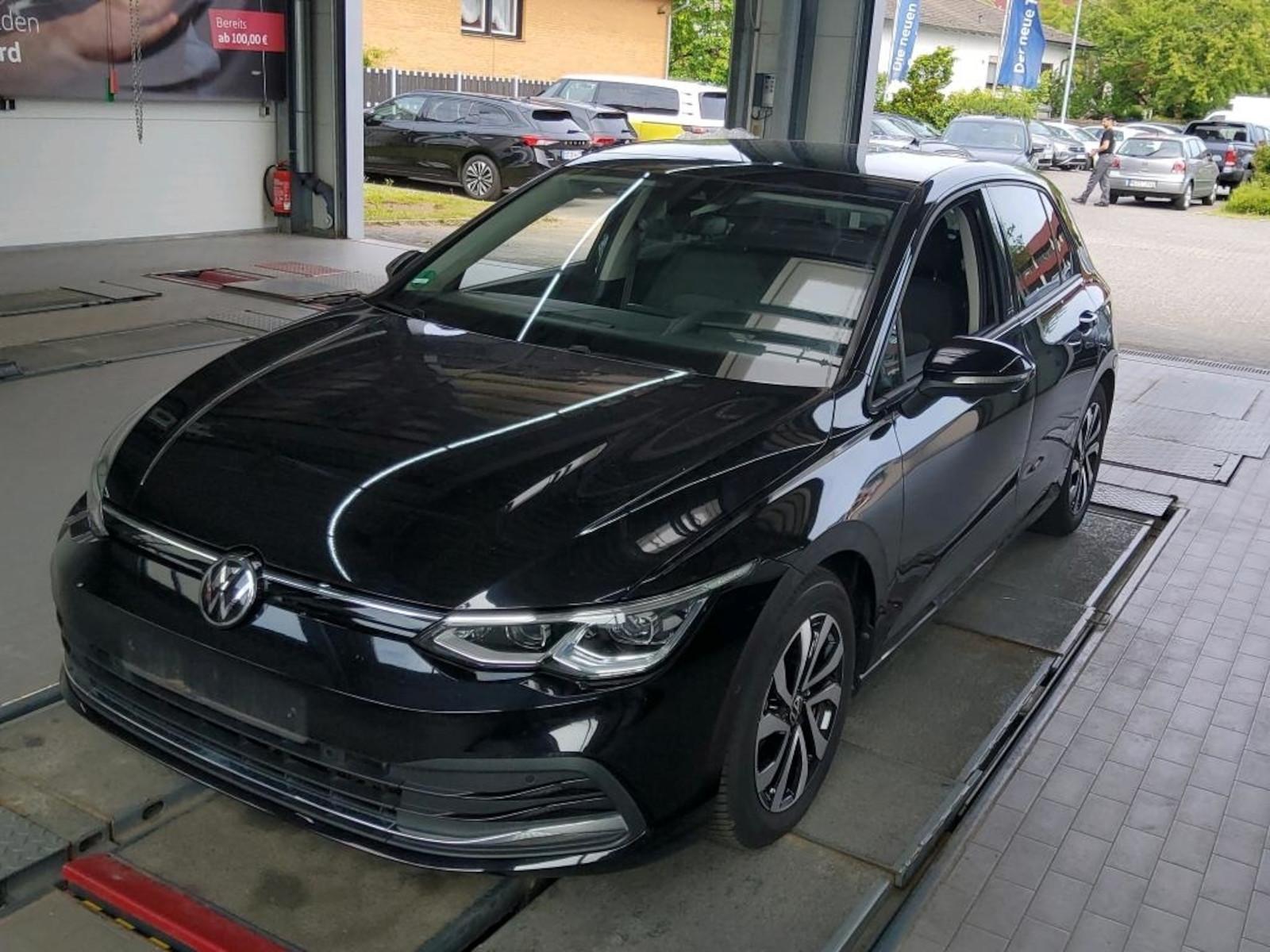 Volkswagen Golf Life 2.0 TDI DSG ACTIVE*PANO*AHK*ACC*HUD*