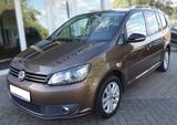 Volkswagen Touran Style. Top Zustand.Parkpilot.AHK.LED.Xeno - Volkswagen Touran Style mit Benzin-Antrieb