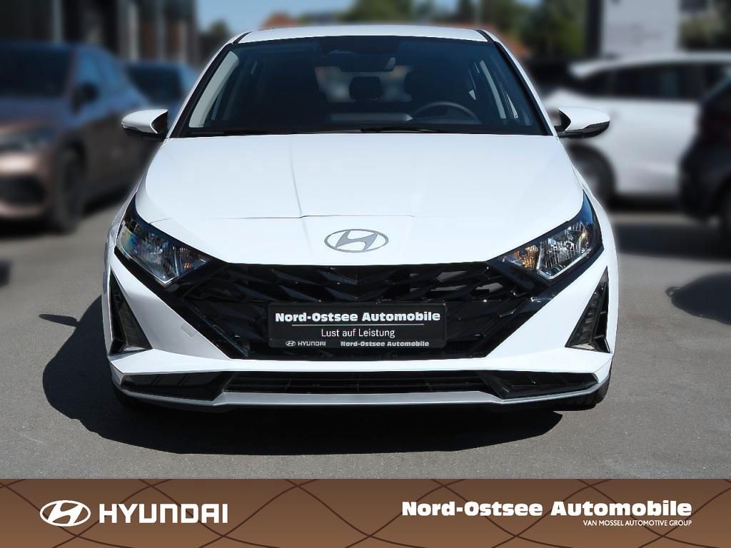 Hyundai i20 FL Trend AUT Kam. LM Navi PDC SHZ SoundSys imagem 3