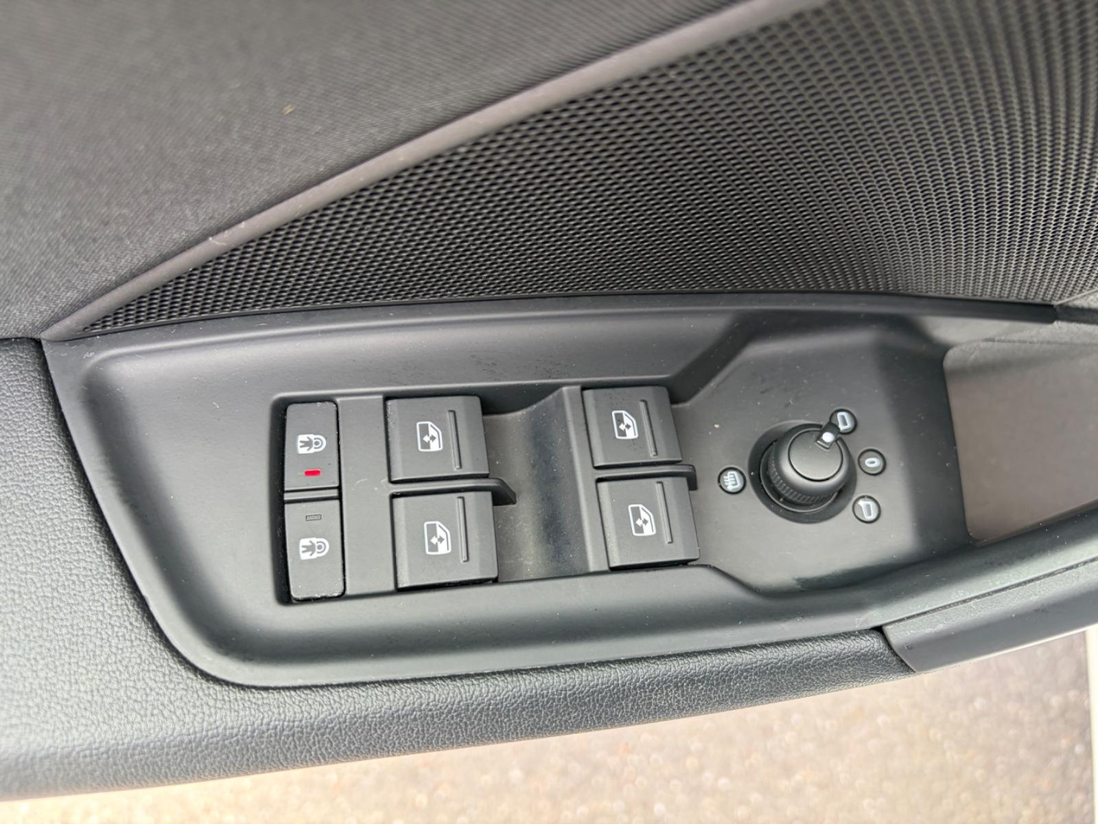 Audi A3 2.0TDI/S-LINE/ASSS/DAB/AHK/VIRTUAL/MMI/I HAND, миниатюра 23