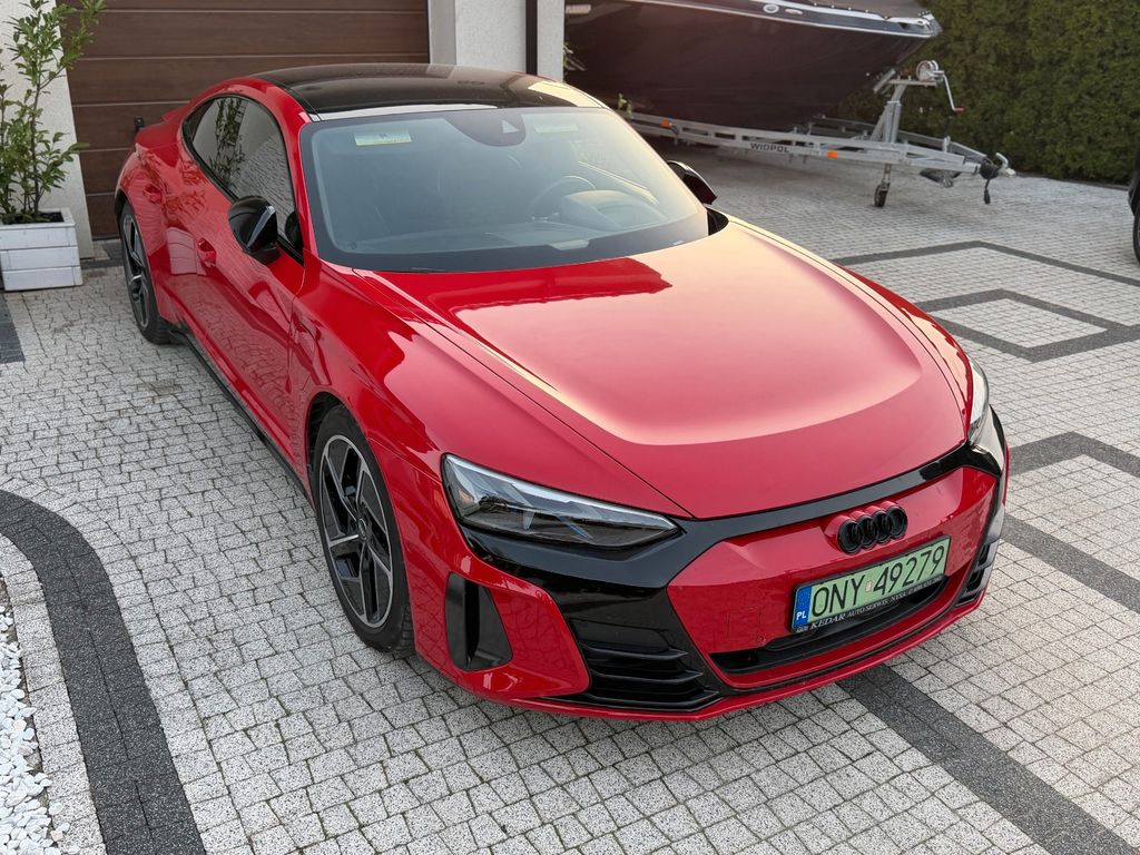 Image of Audi RS e-tron GT