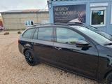 Skoda Octavia Combi RS - Skoda Octavia: mit Navigationssystem