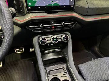 Fahrzeugverkauf 25 Skoda Kodiaq 2.0 TDI 4x4 Sportline Pano AHK 7-Sitze