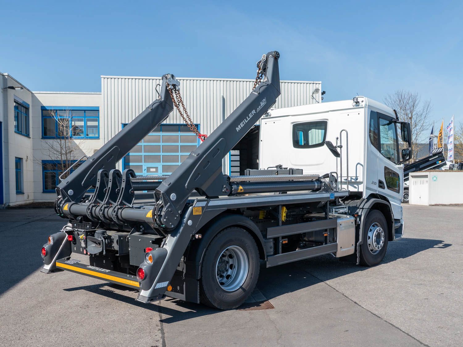 Fahrzeugabbildung DAF XD 410 FA Meiller Absetzkipper