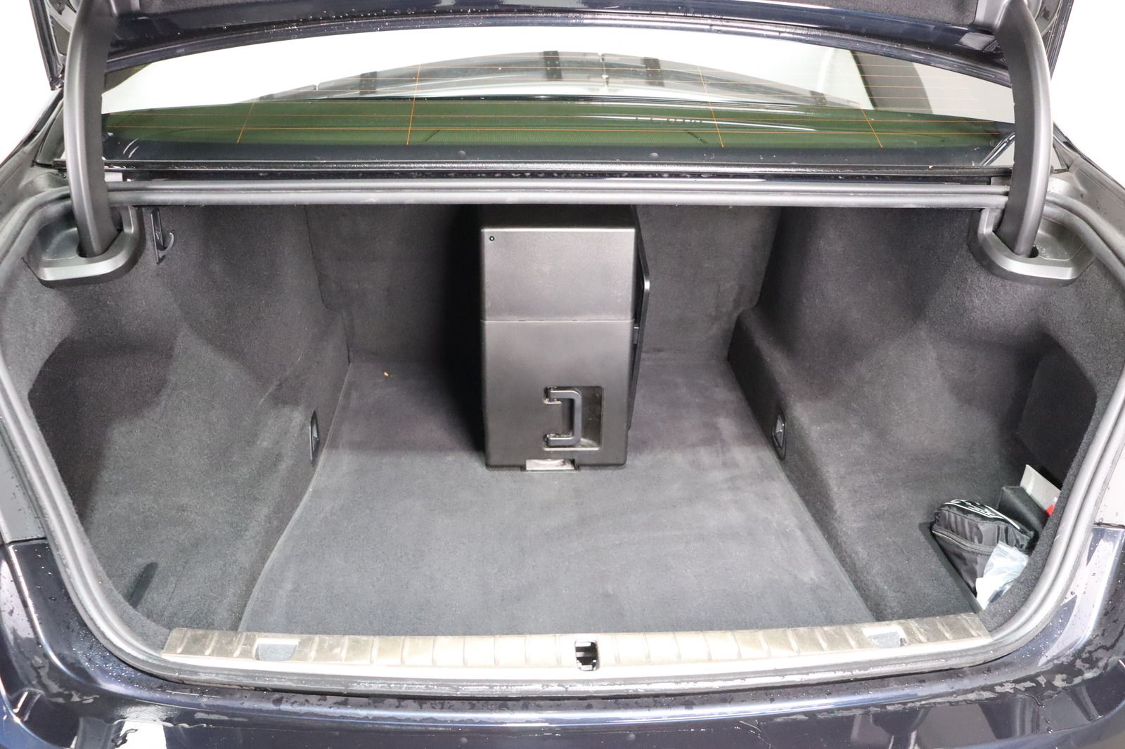 Fahrzeugabbildung BMW 750 L i xDrive M Paket Night-Vision * 4x Massage