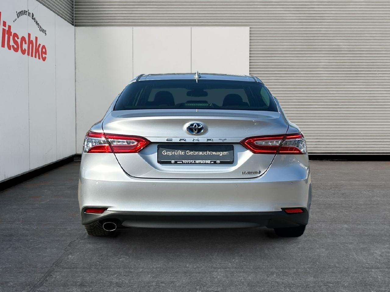 Toyota Camry 2.5 Hybrid Executive, AHK