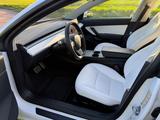 Tesla M3 LR AWD, AHK,EAP, Weiß/Weiß, Garagenfahrzeug - Tesla Model 3 Gebrauchtwagen in Frankfurt