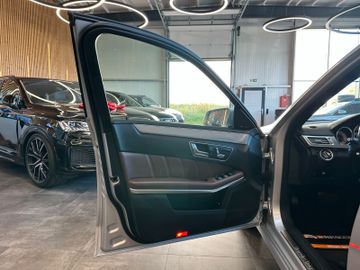 Mercedes-Benz E 350 *PANO*MEMORY*HarmanKardon*LEDER (BRAUN)*