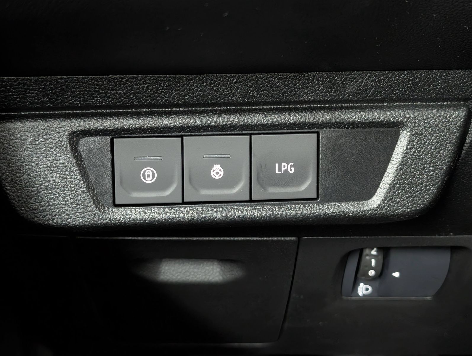 DACIA Sandero Stepway Extreme Eco-G 120 Benzin/Gas – Bild 35