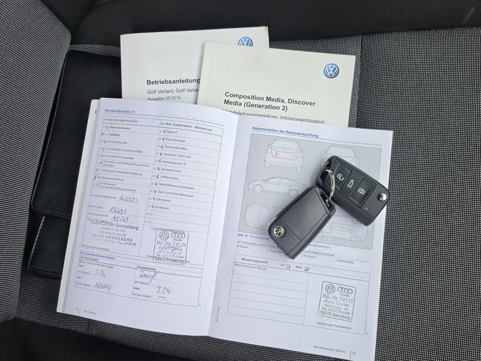 Fahrzeugabbildung Volkswagen Golf VII Variant Trendline BMT NAVI KLIMA SHZ