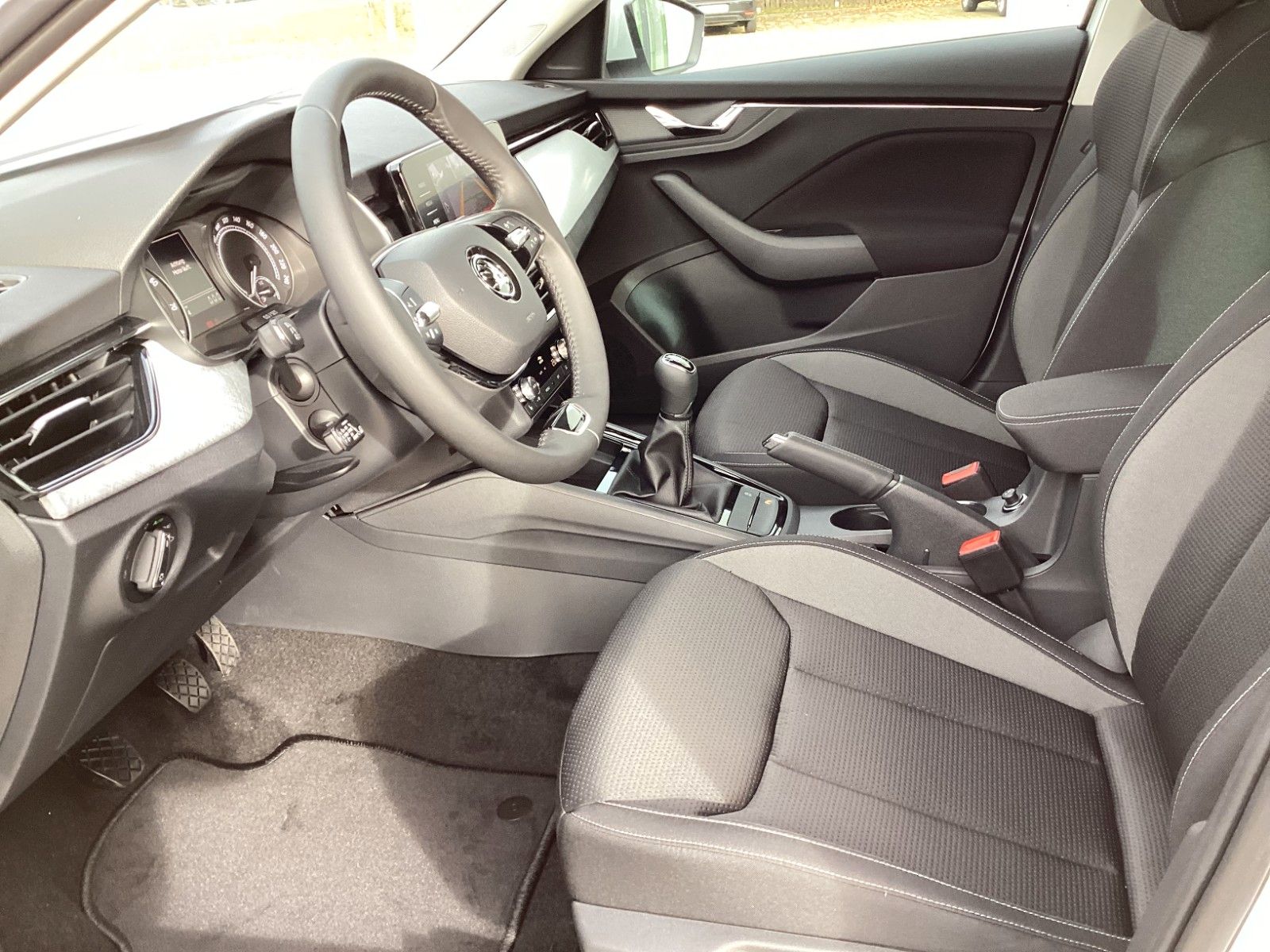 Fahrzeugabbildung SKODA Scala Tour 1.5 TSI 110 KW 6-Gang