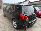 Nissan Qashqai+2 2.0 ALL-MODE 4x4 Automatik - Nissan Qashqai+2 mit Benzin-Antrieb