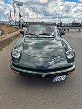 Alfa Romeo Spider - Alfa Romeo: Grün