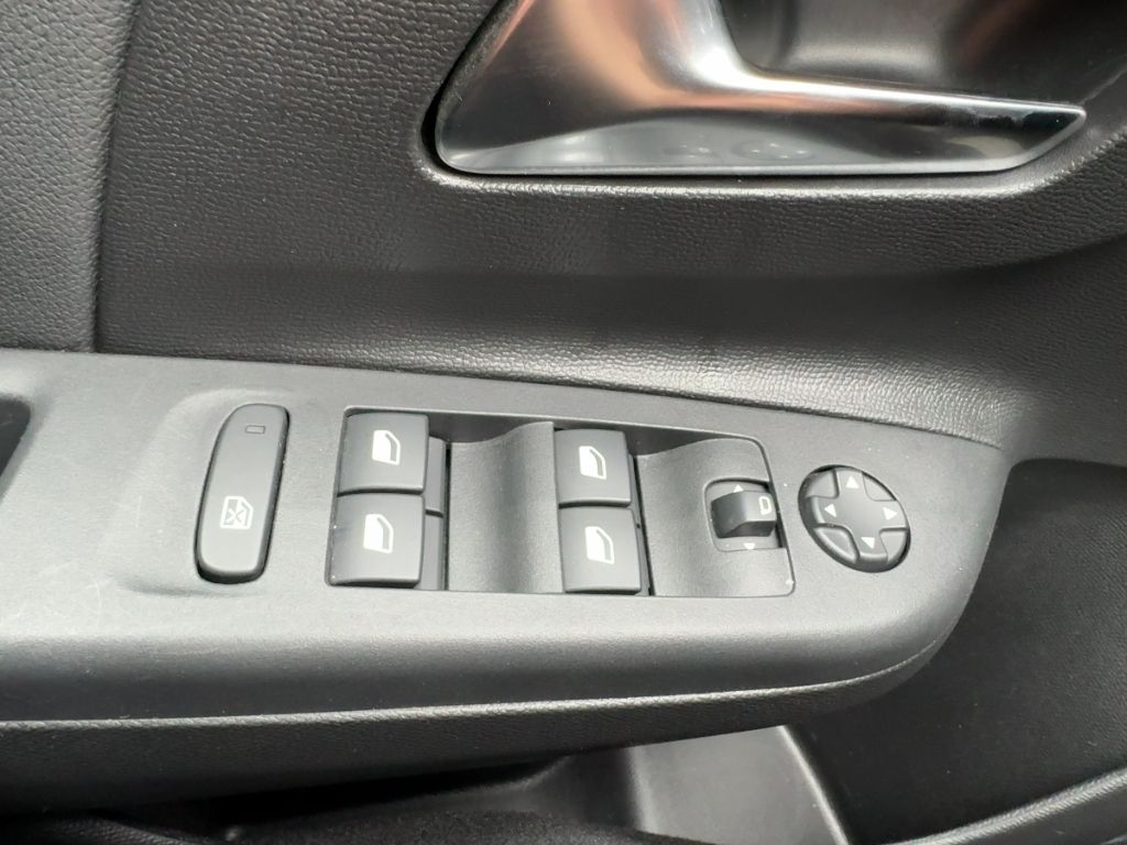 Fahrzeugabbildung Opel Corsa Elegance Winterpaket Rückfahrkamera