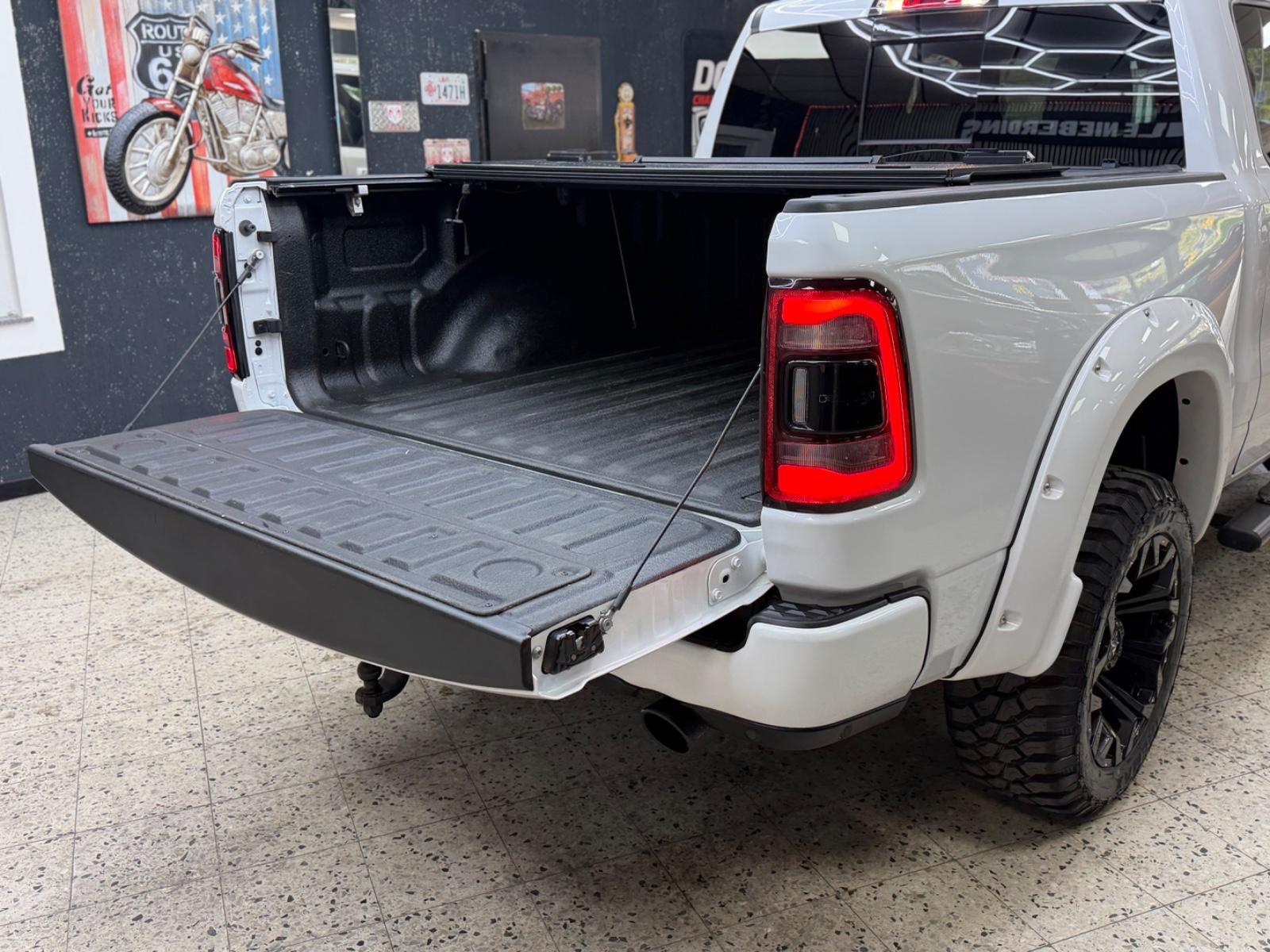 Dodge Ram 5.7 HEMI 4X4 Sport / Pano / ACC / 360° / 12", миниатюра 20