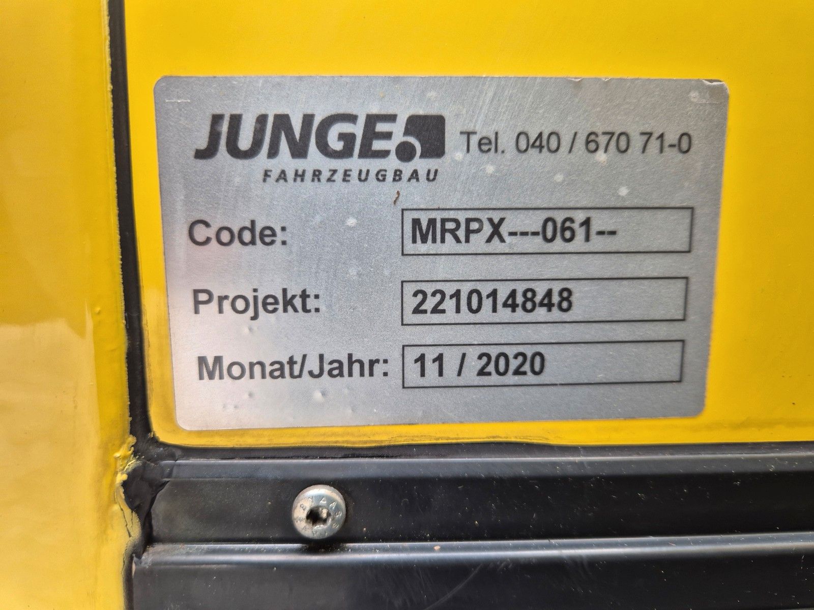 Fahrzeugabbildung Mercedes-Benz Atego 816 4x2 Möbelkoffer 3 Sitze