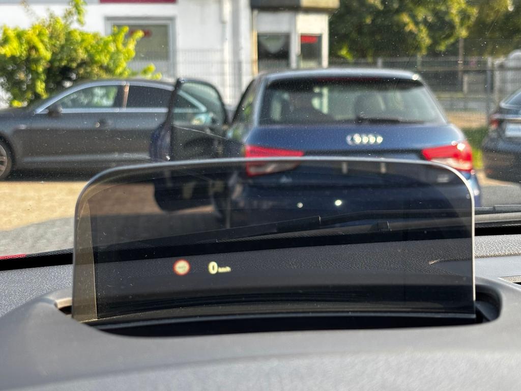 BMW 225