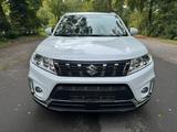 Suzuki Vitara 1.0 Comfort original.62tkm Klima TÜV Neu - weiße Suzuki Vitara