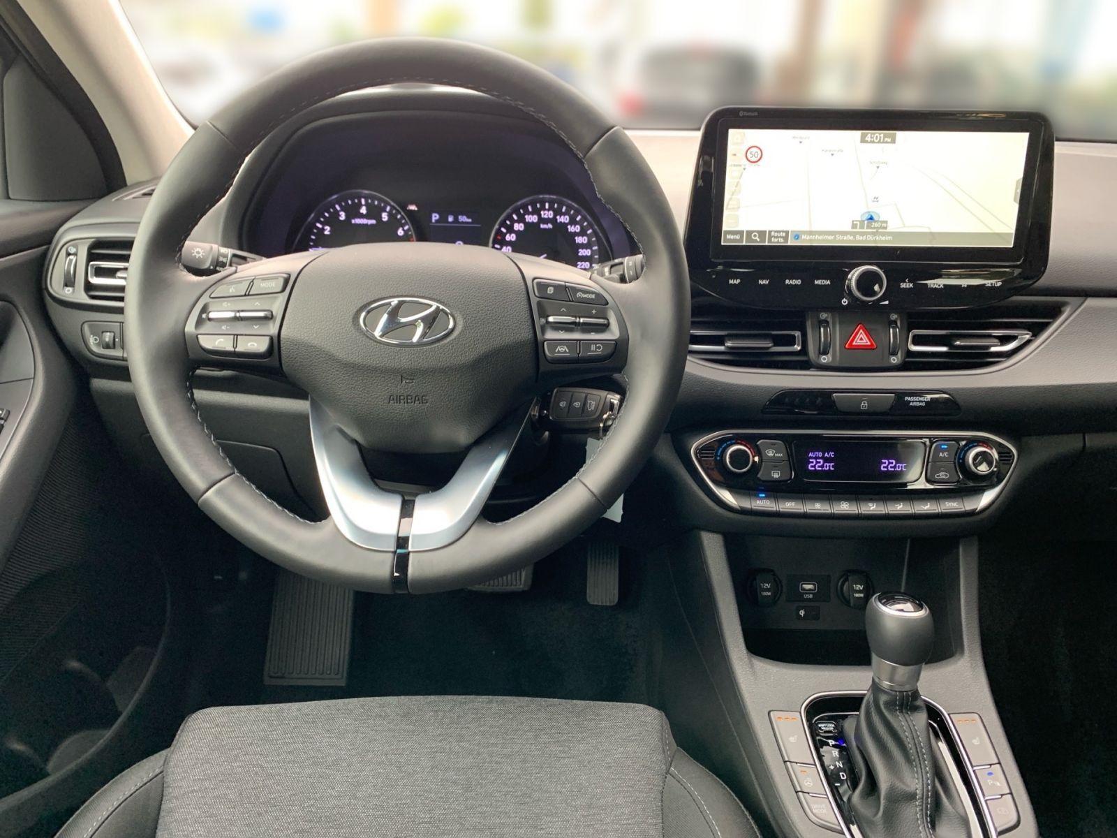 Fahrzeugabbildung Hyundai i30 Kombi 1.0 T-GDI 7-DCT Trend Mild-Hybrid Navi