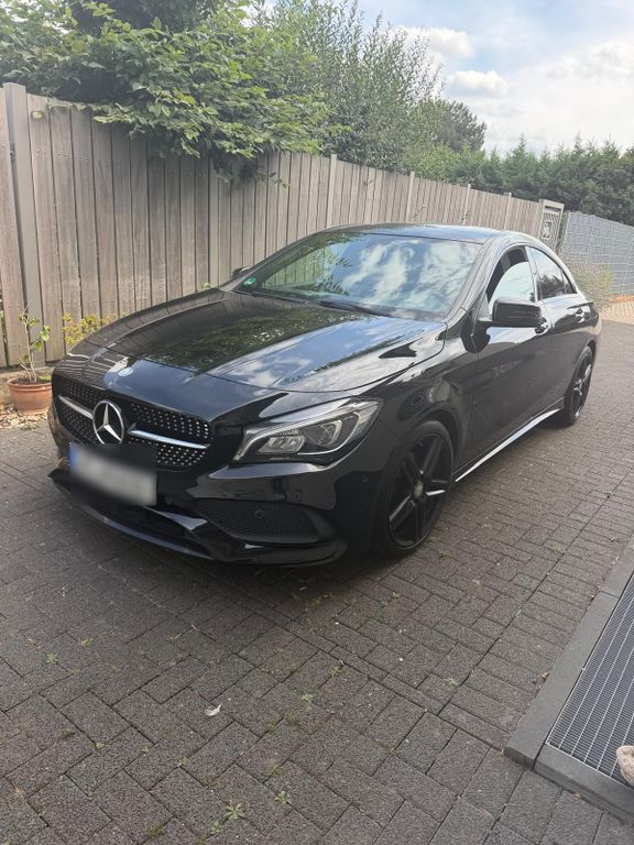 Image of Mercedes-Benz CLA 200