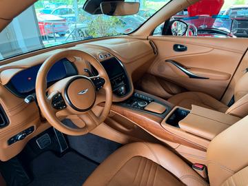 2020 Aston Martin DBX 缩略图 44
