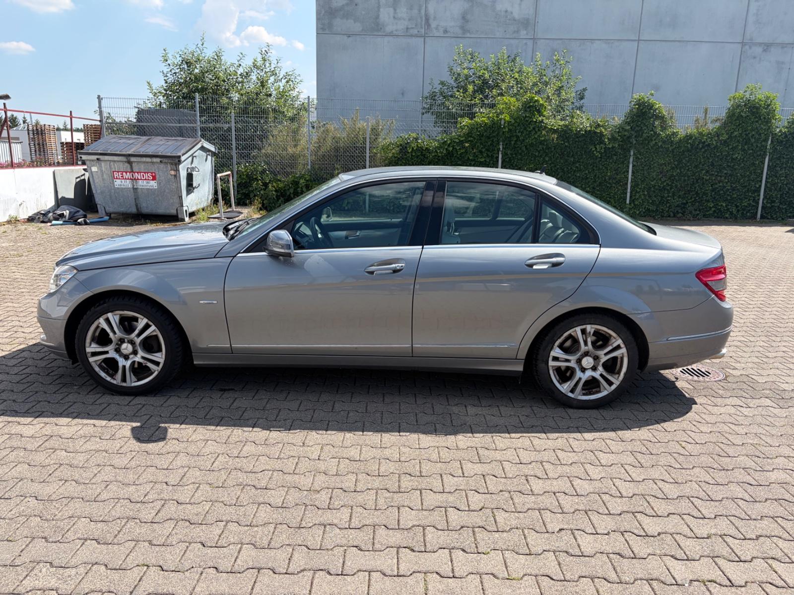 Mercedes-Benz C 220 CDI*Automatik*Klima*AHK*Wenig KM!!