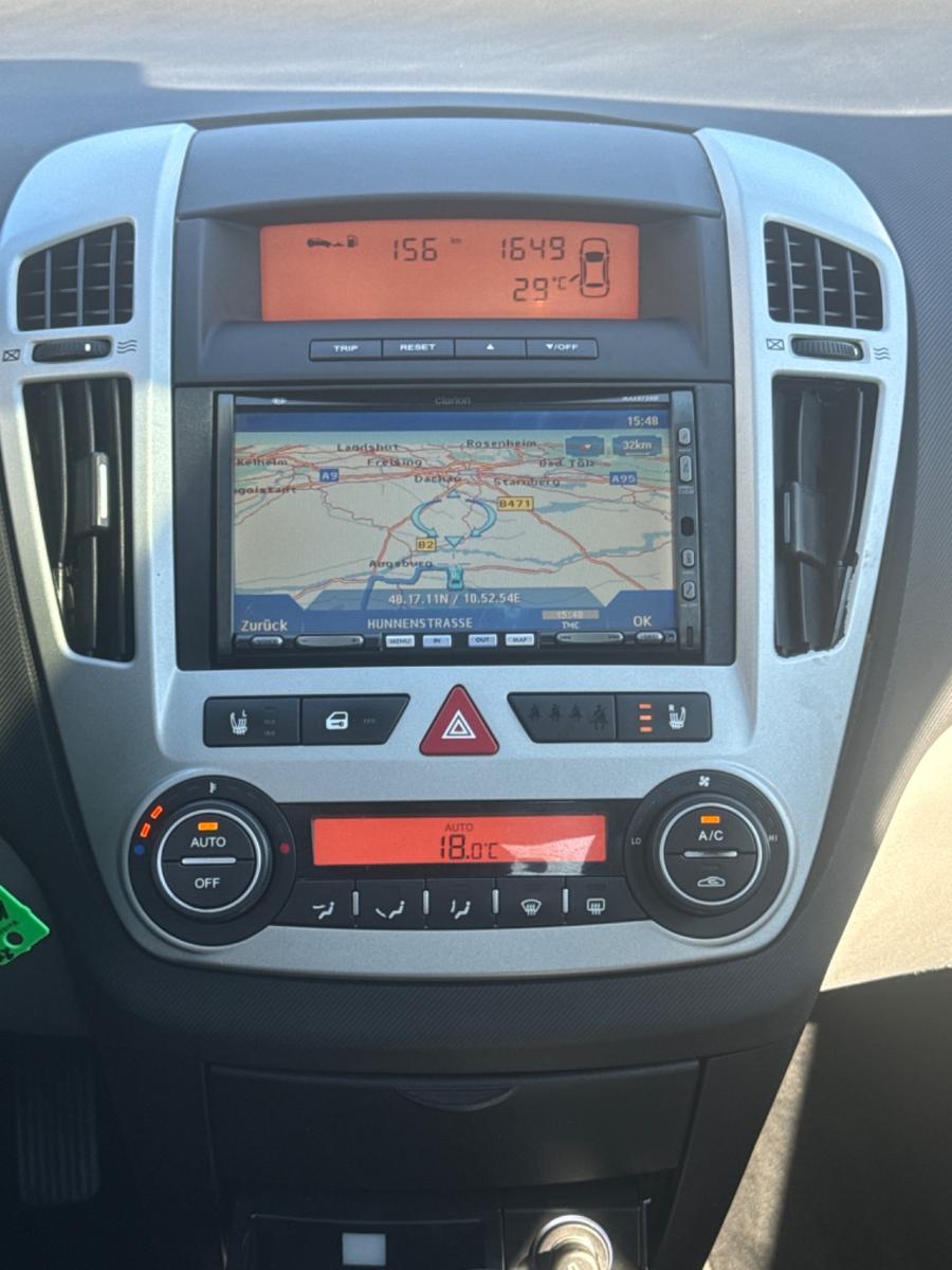Kia cee'd*SHZ*PDC*Klima*Navi*Export*