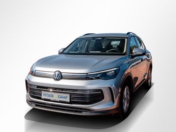Volkswagen Tiguan - 11