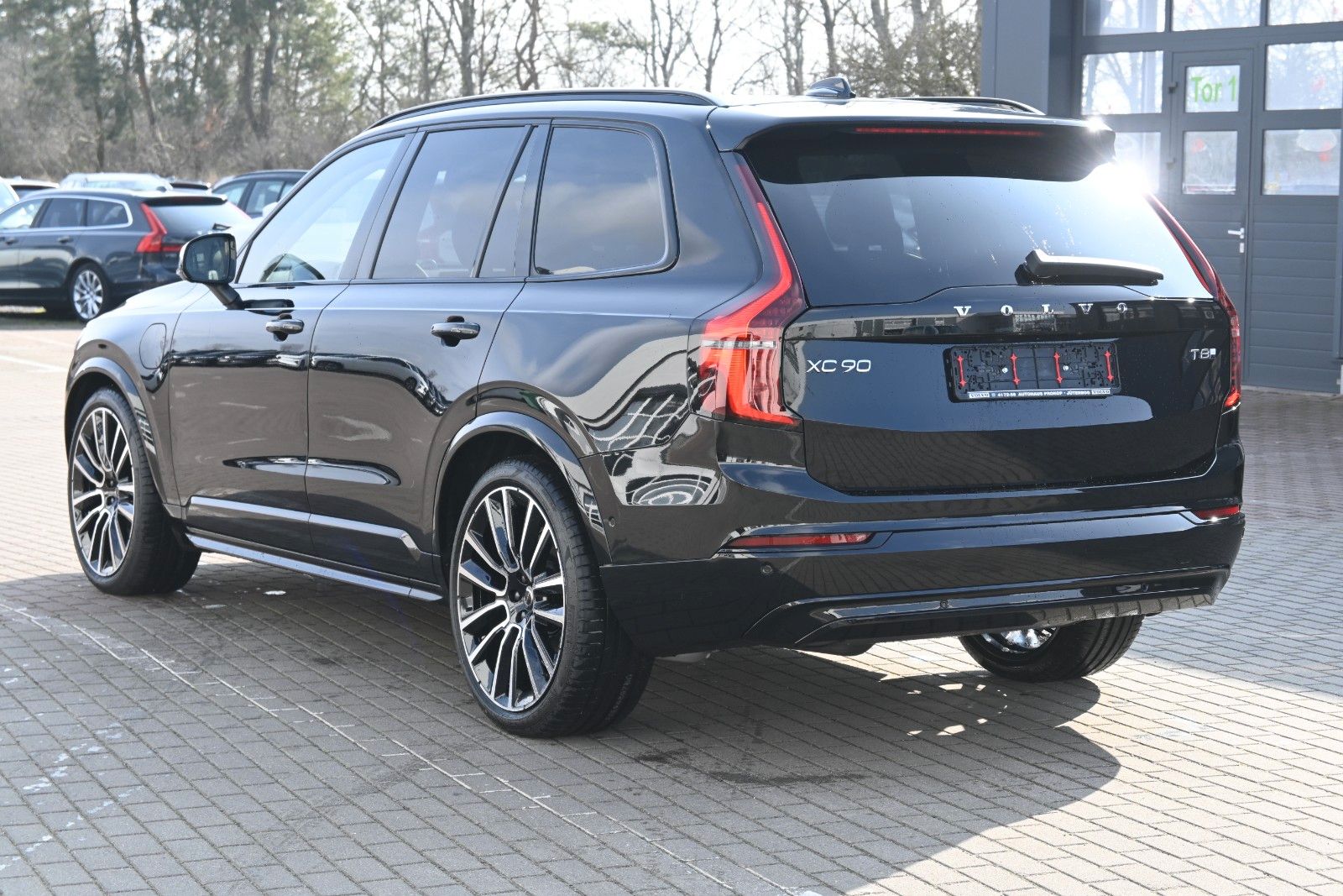 Fahrzeugabbildung Volvo XC90 T8 AWD Ultra Dark Recharge Plug-In Hybrid