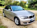 BMW 118i Cabrio - - mit Benzin-Antrieb: Gold, Cabrio