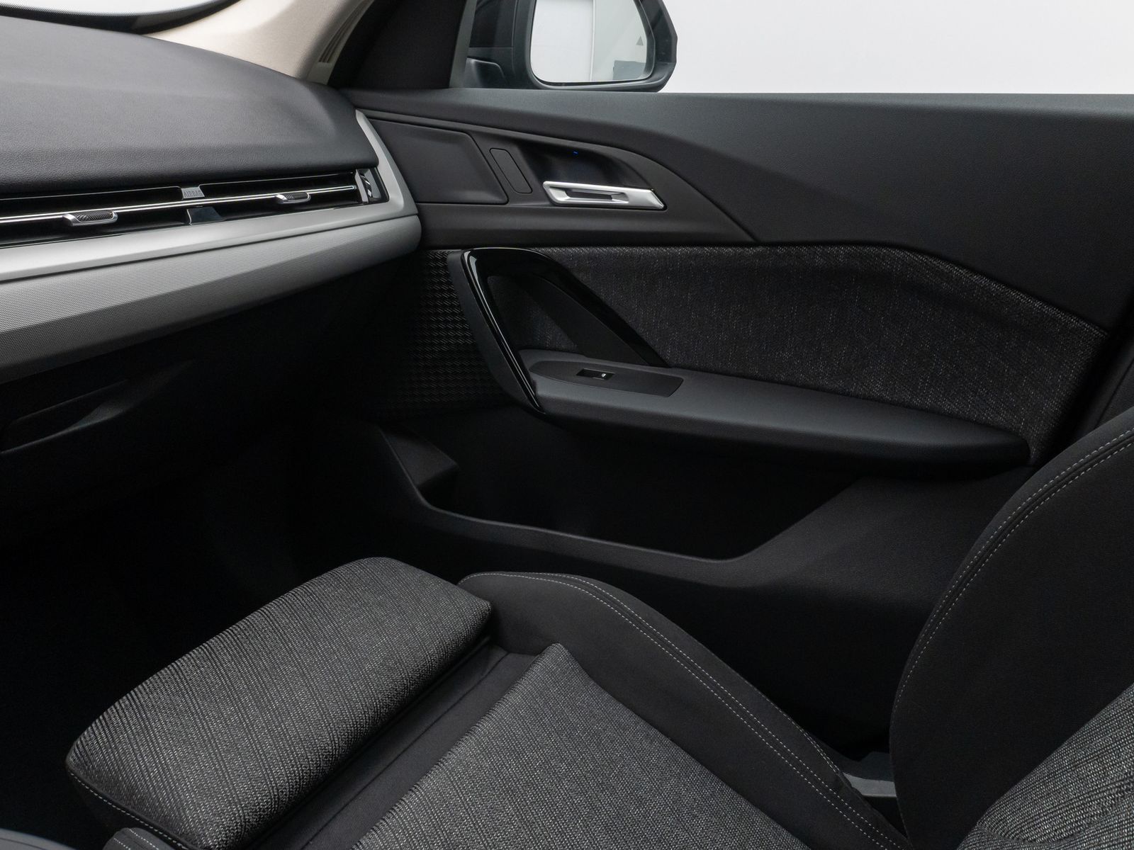 Fahrzeugabbildung BMW X1 sD20i Kamera DAB Sport Komfort AHK 18Zoll