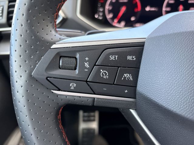 Tarraco FR 1,5 TSI DSG *LED+NAVI+PANODACH+AHK*
