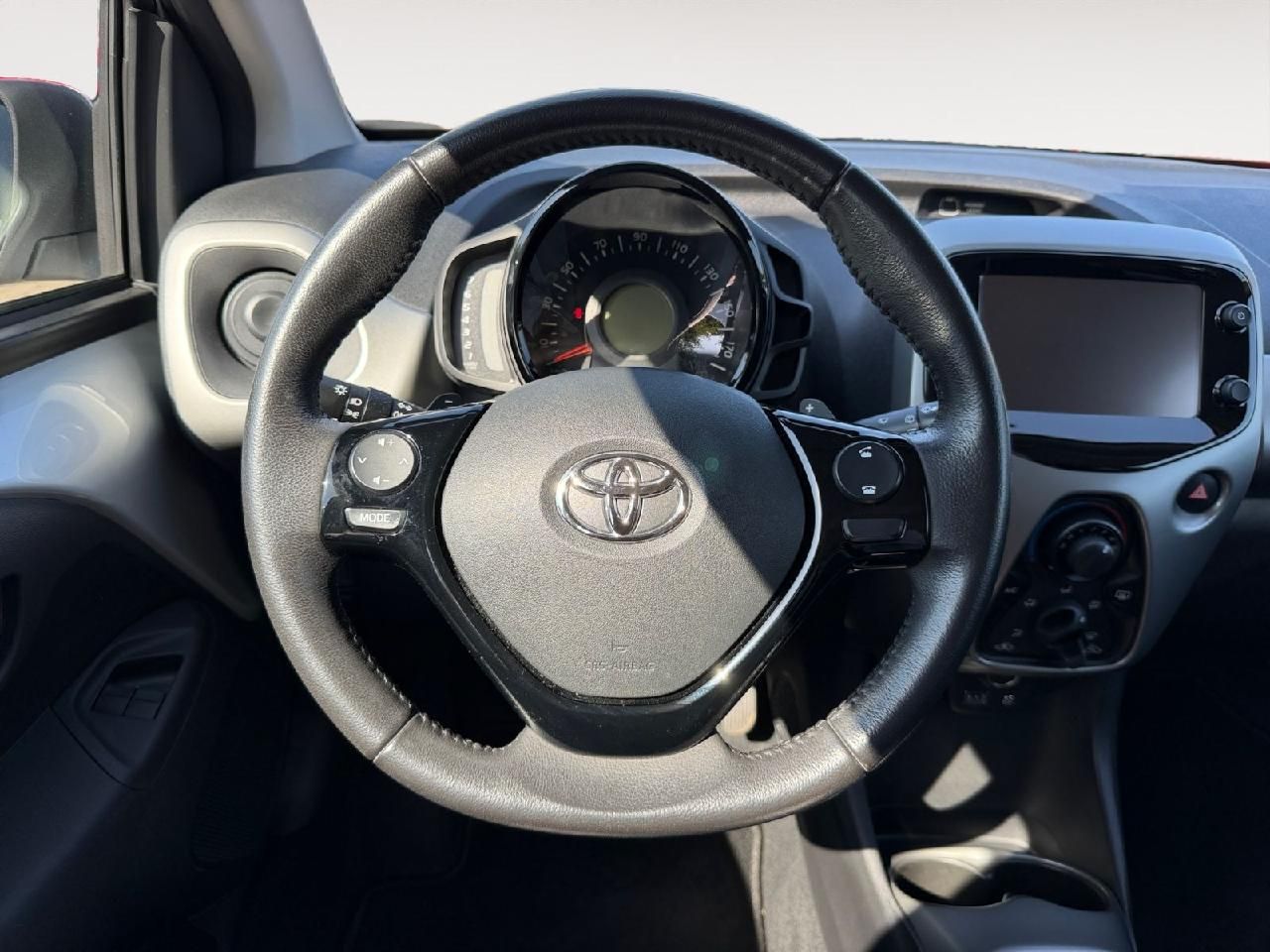 Fahrzeugabbildung Toyota AYGO x-play touch