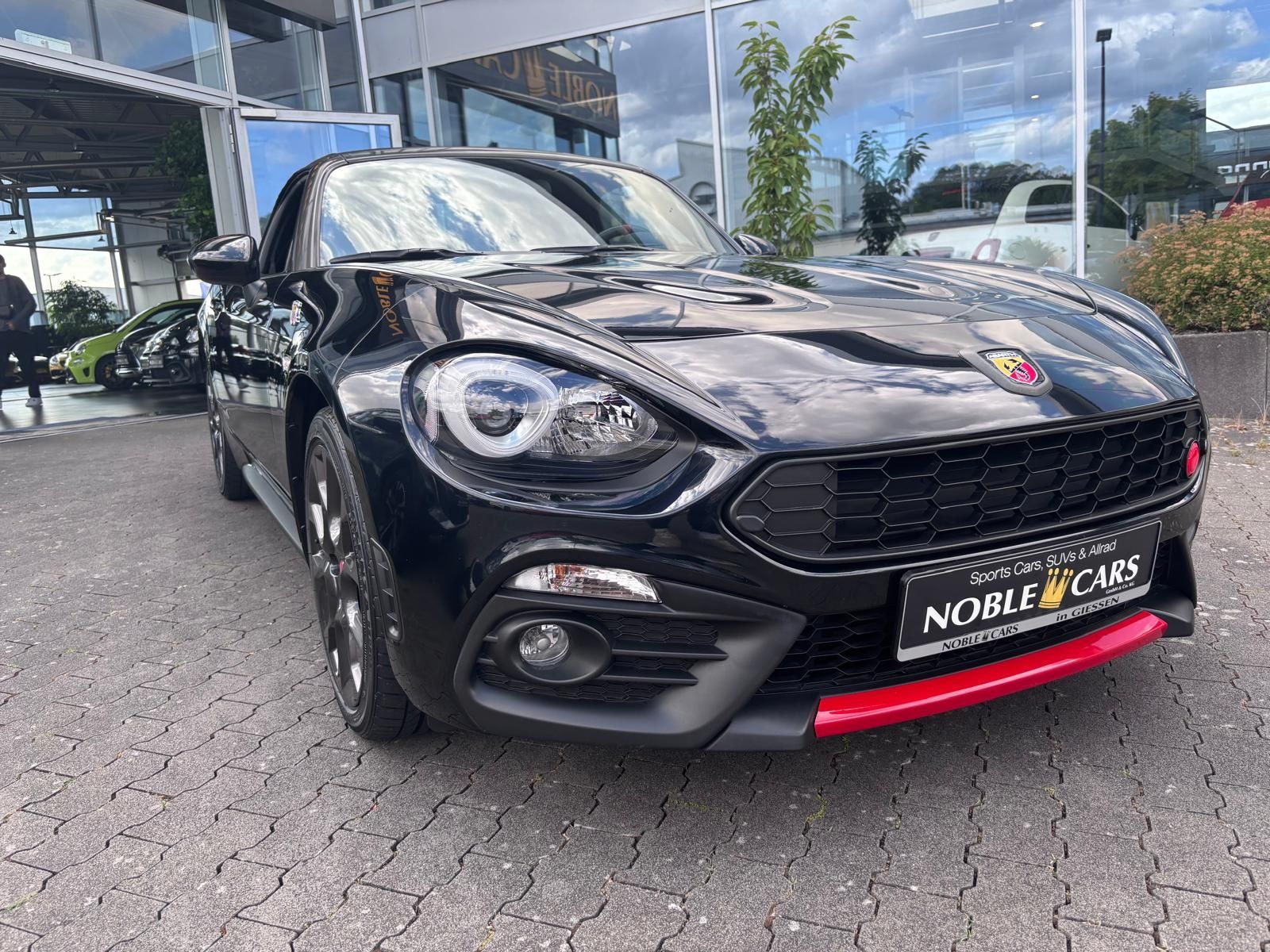Fahrzeugabbildung Abarth 124 Spider  Navi KLIMA LEDER ALU Sitzheizung