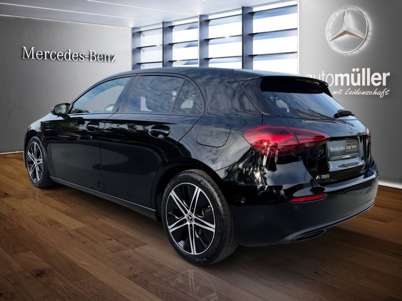 Fahrzeugabbildung Mercedes-Benz A 180 NIGHT+MULTIBEAM+KAMERA+SITZKOMFORT+