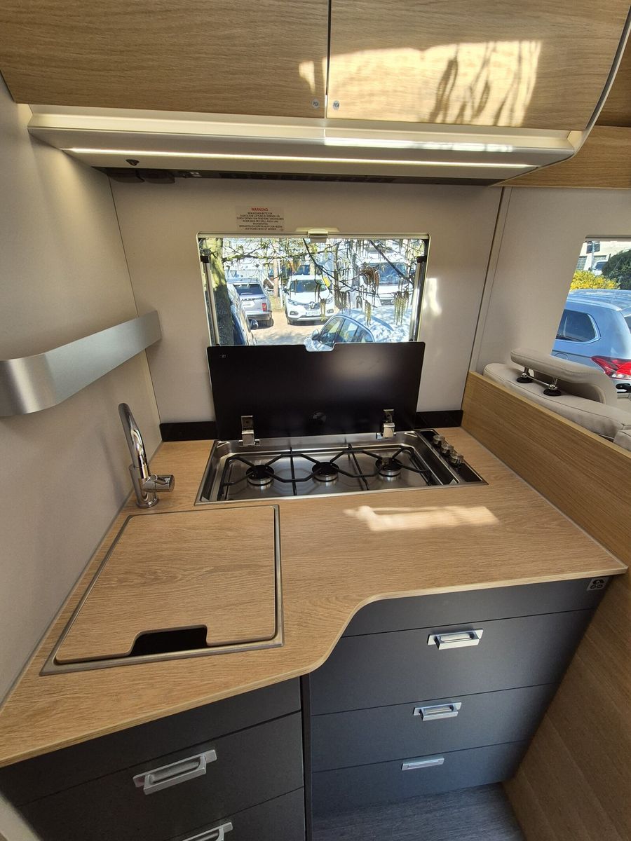Fahrzeugabbildung Adria Matrix 670 SL 60Y Markise,Combi6E,MACHplus