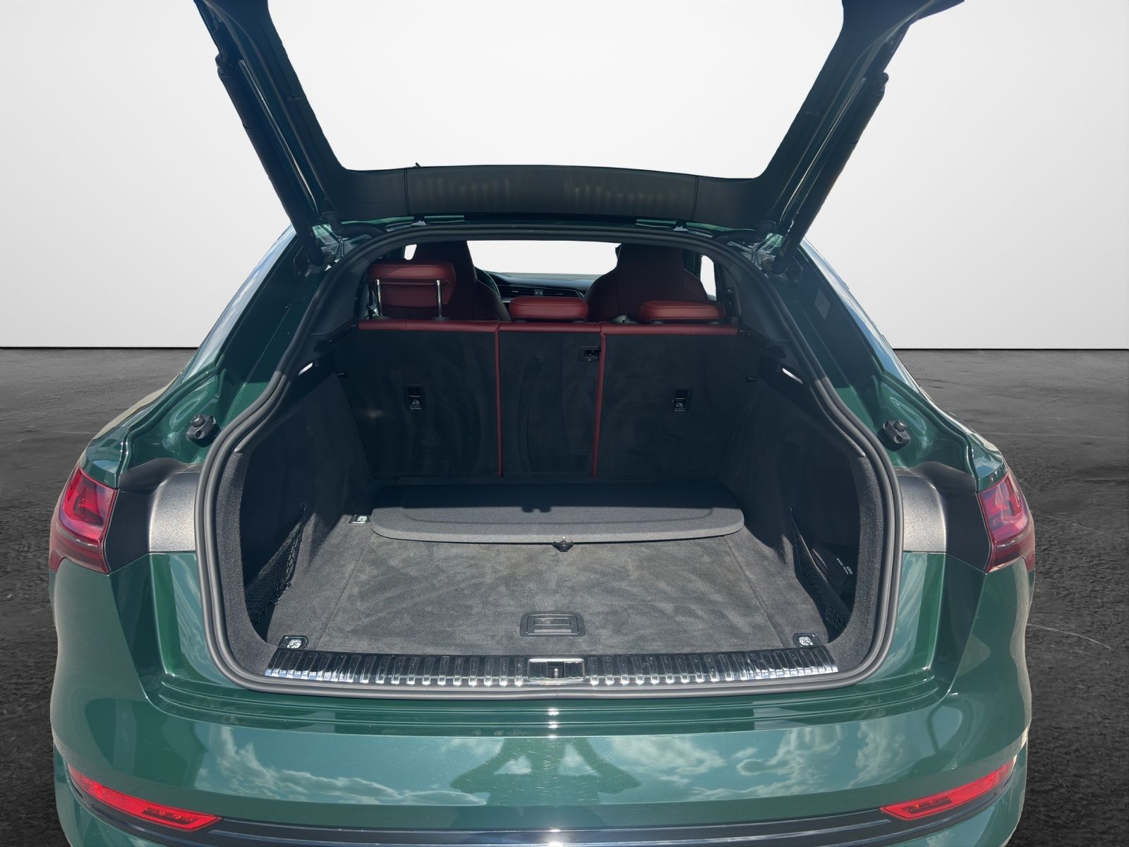 Audi e-tron Sportback S quattro HeadUp Panodach AHK foto 12