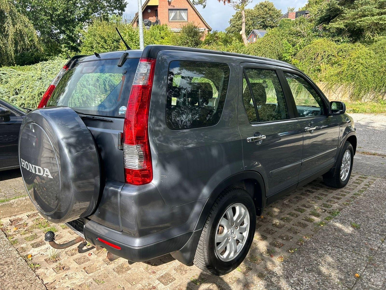 Honda CR-V 2005 — engine 150 HP (110kW)