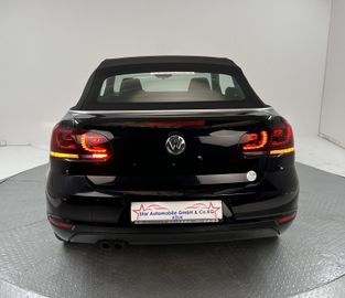 Volkswagen Golf - 8