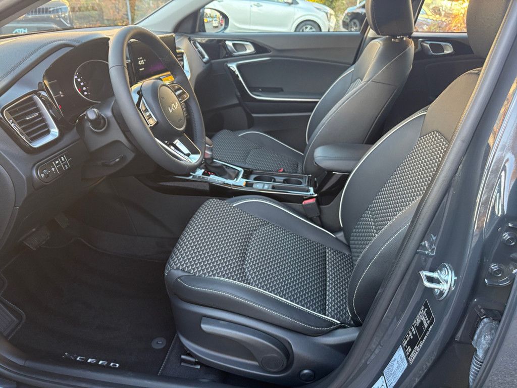 Fahrzeugabbildung Kia XCeed 1.6 T-GDI Vision DCT Komfort+