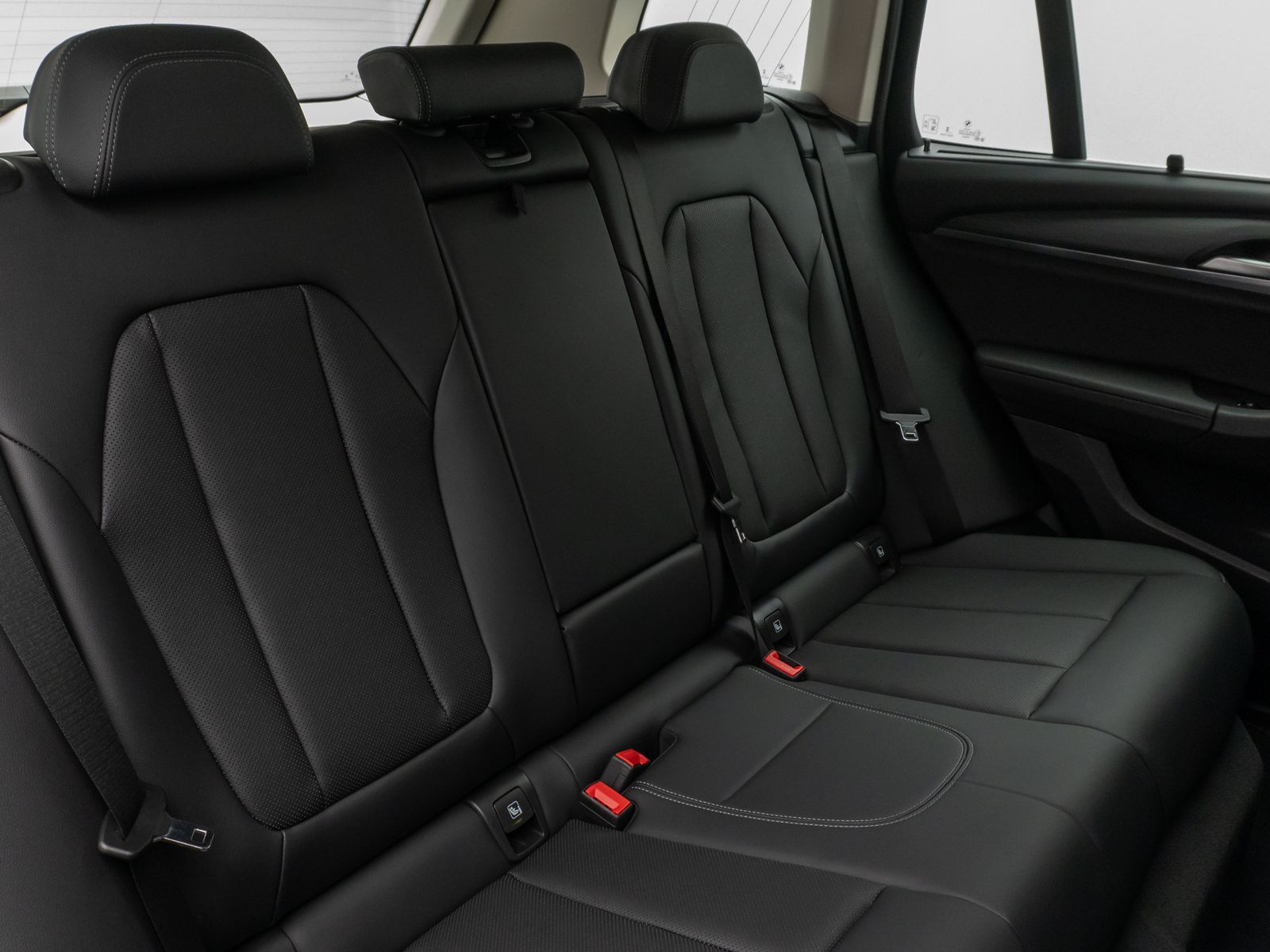 Fahrzeugabbildung BMW X3 xD20d Kamera DAB HiFi Lenkrhz AHK Alarm Sport
