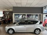 Kia Cee'd 1.4 Klima SHZ 5Türig Steuerkettegewech TÜV - Kia aus 2007: Cee D