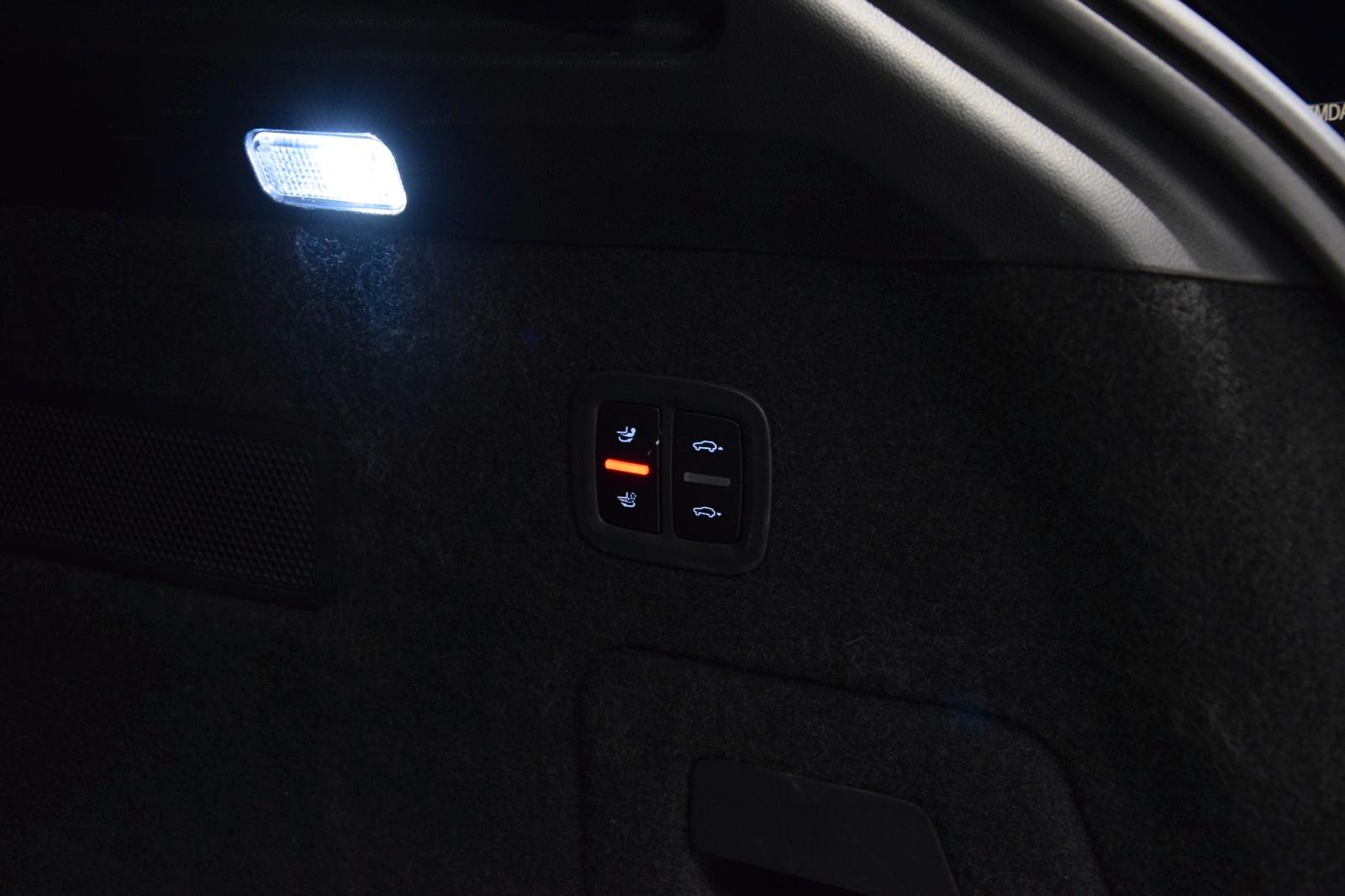 Porsche Cayenne E-Hybrid Pano. ACC Matrix. Bose Approv.