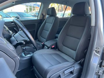 Volkswagen Golf Plus - 12