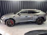 Lamborghini URUS SE|BANG/OLUFSEN|PANO|MY25|BLANCO COC - Lamborghini Urus mit Hybrid-Antrieb