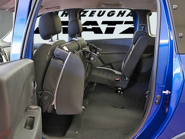 Fahrzeugabbildung Dacia Lodgy Blue dci115 Stepway*7-Sitzer*Navi*Sitzhzg*