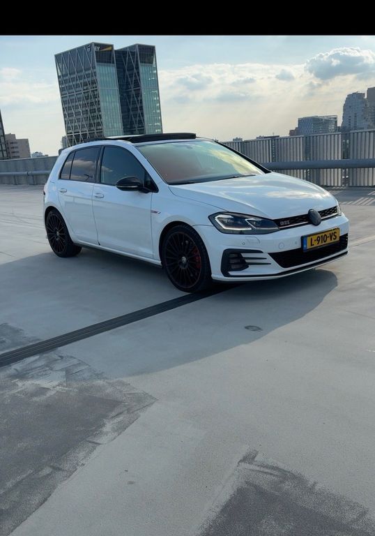 Image of Volkswagen Golf