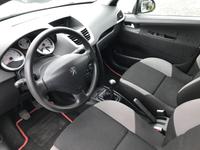 Peugeot 207 Tendance 1.4 Klima AHK el. Fesnster