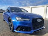 Audi RS6 RS 6 Avant 4.0 TFSI quattro / 1.Hand - blaue Audi RS6